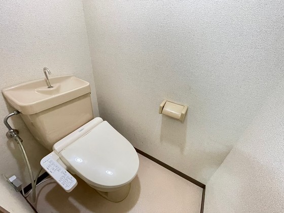 トイレ　※別号室のお写真です。