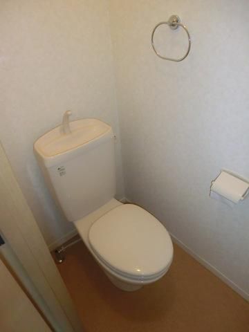 トイレ　きれいなトイレです