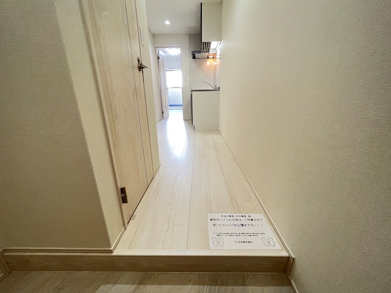 フジパレス阪急園田EAST5番館の玄関写真