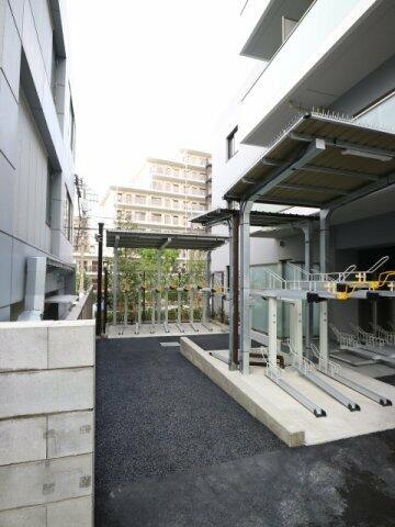 その他　駐輪場　※参考写真 外観は落ち着いています