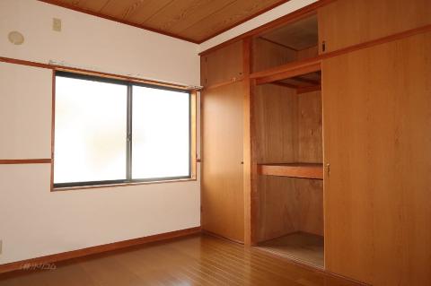 居室・リビング　室内