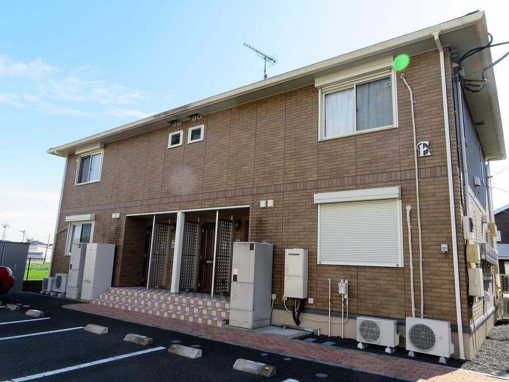 建物外観　人気のD-roomのお部屋です。一番人気の2LDKです。