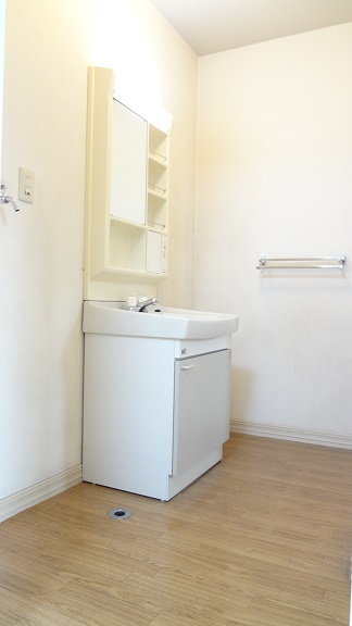 洗面設備　☆ゆったりと作られた洗面所のスペースです☆