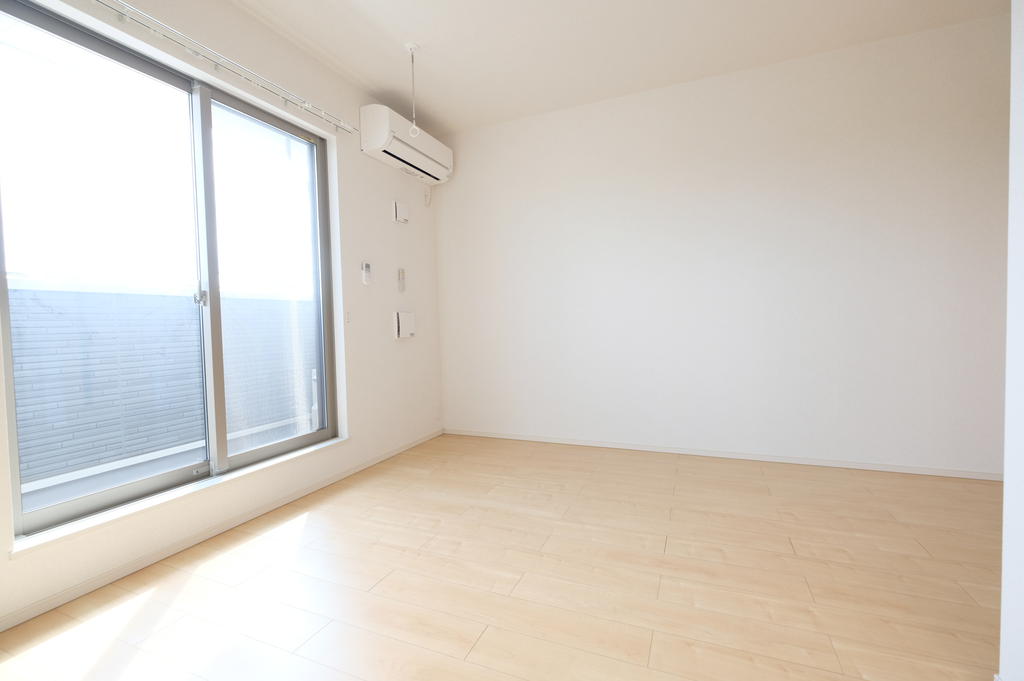 居室・リビング　写真は別室です