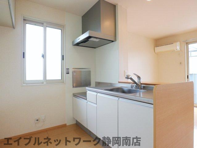 キッチン　キッチンでお料理をお楽しみください