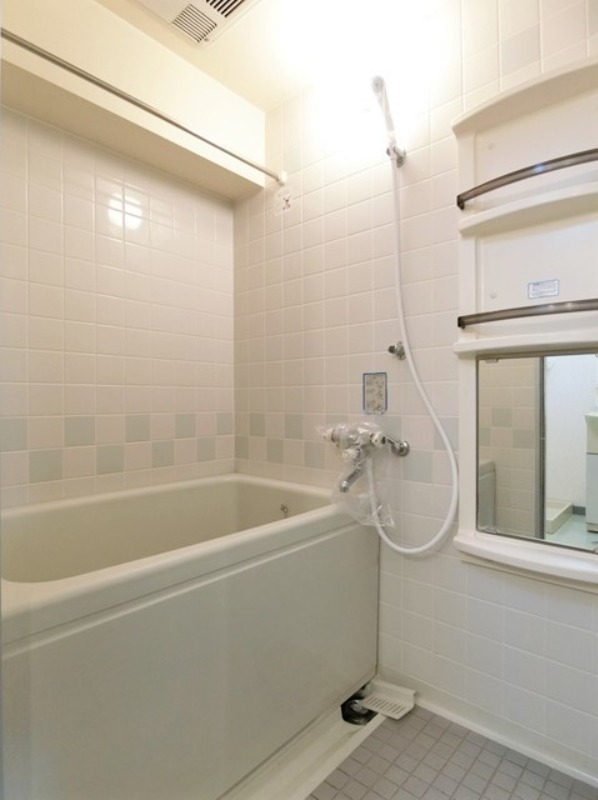 バス・シャワールーム　図面と現状に相違がある場合には現状を優先