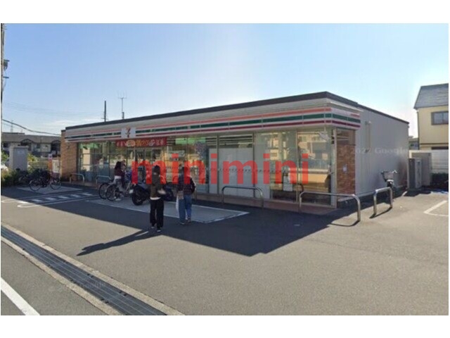コンビニ　セブンイレブン茨木鮎川1丁目店（コンビニ）まで197m