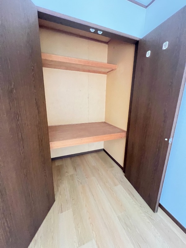 収納　洋室収納