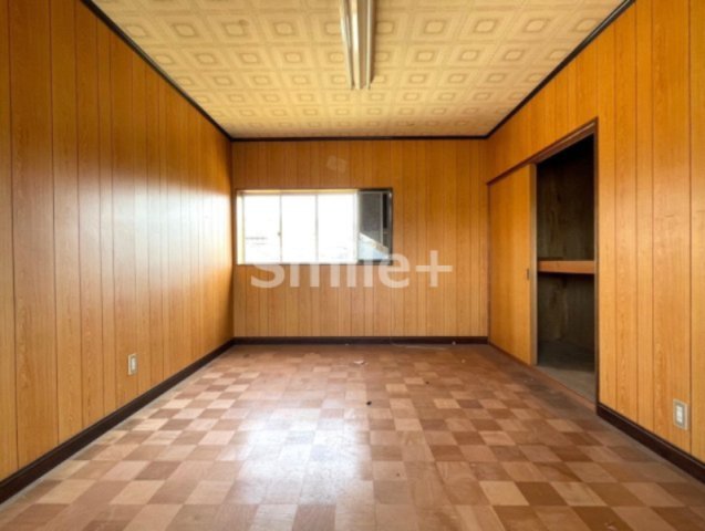 その他設備　●倉庫２階洋室