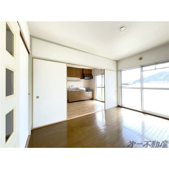 建物外観　洋室