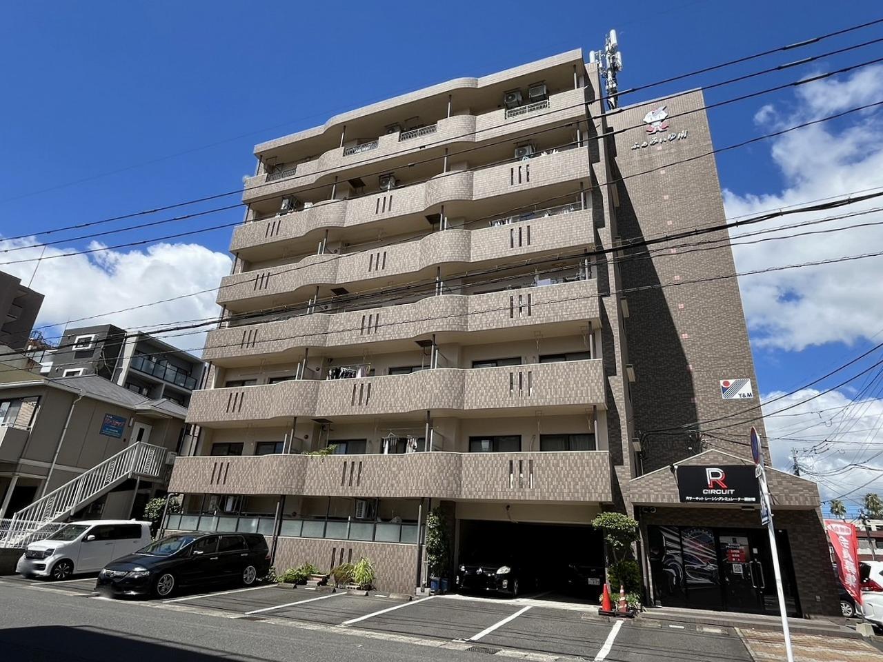 鹿児島市荒田のマンションの建物外観