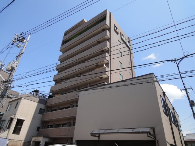 【クレセールフルタの建物外観】