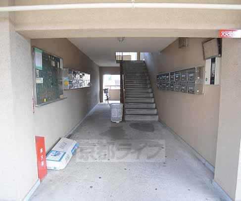 エントランス　建物の入り口です。