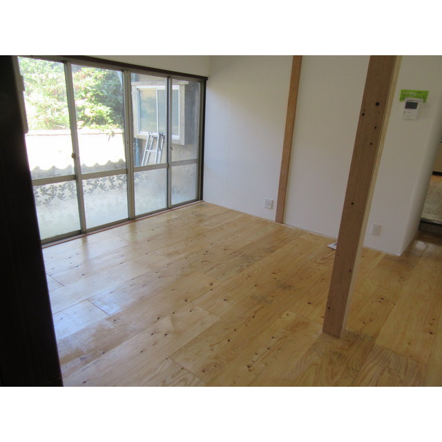 居室・リビング　洋室８帖