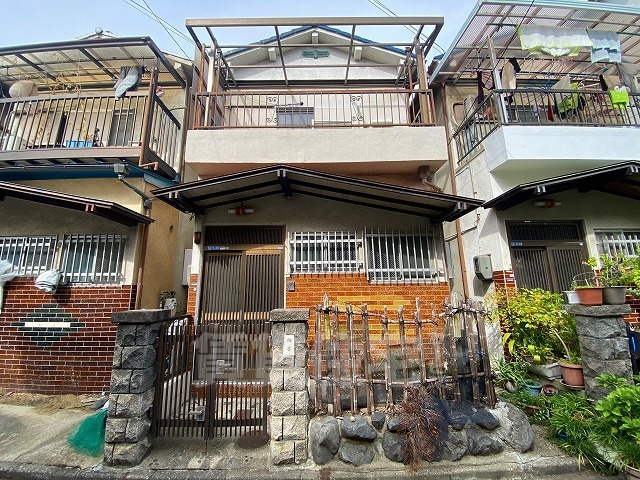 東大阪市松原2-3-30貸家の建物外観