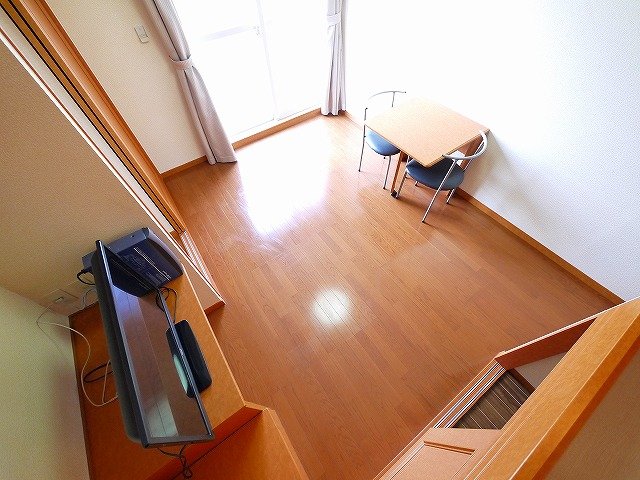 居室・リビング　コンパクトで使いやすい洋室です