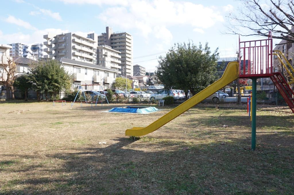 【リビオ北松戸の公園】