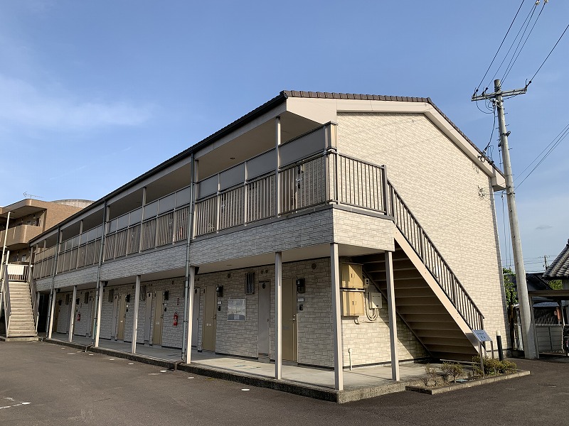 ライフクレア東山の建物外観