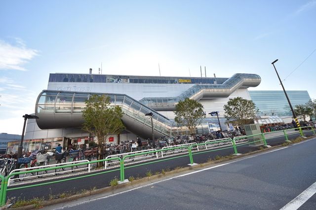 【シュロス石神井公園のショッピングセンター】