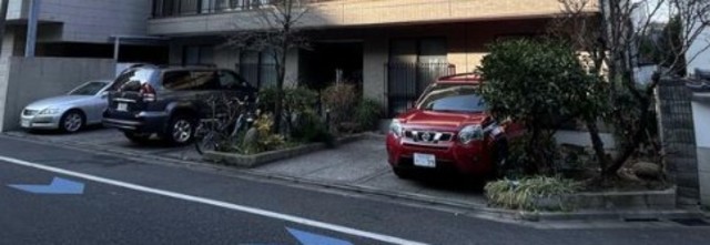 【吉田マンションの駐車場】