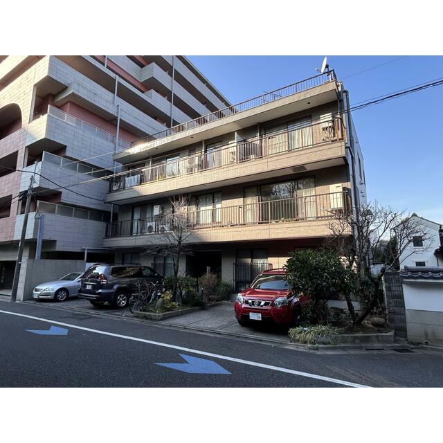 吉田マンションの建物外観