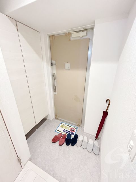 玄関　反転タイプ