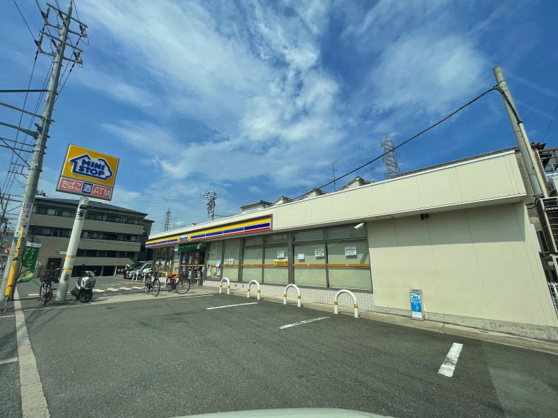 コンビニ　ミニストップ 東大阪宝持店（コンビニ）まで822m