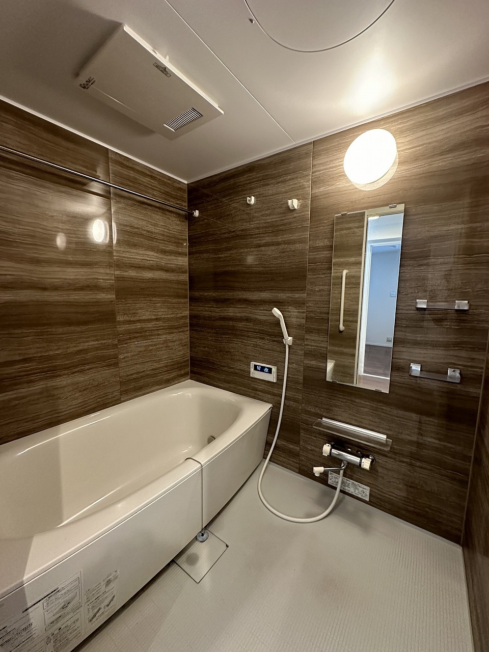 バス・シャワールーム　同建物内の2F画像