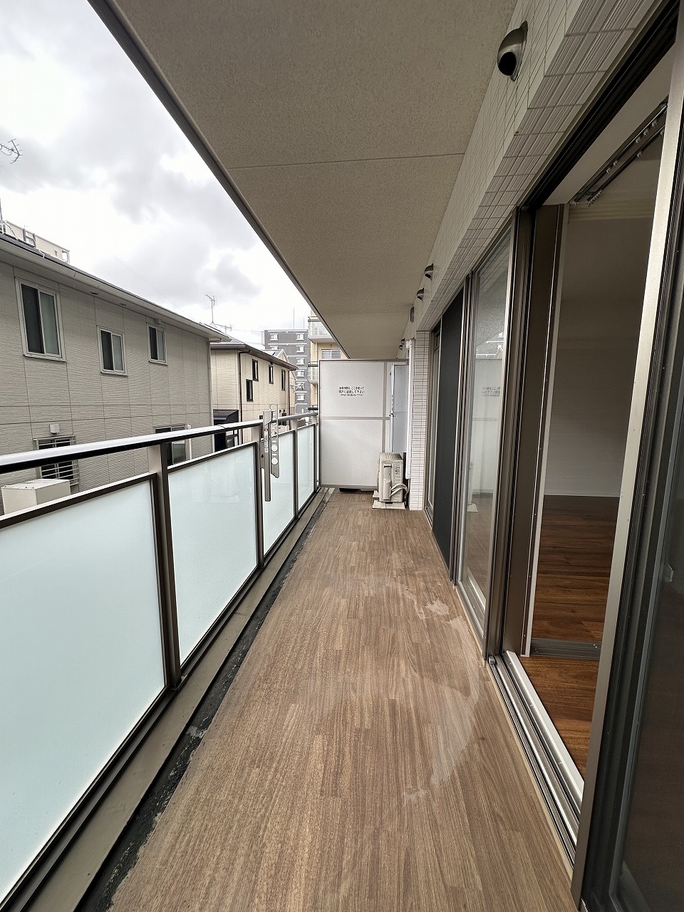 バルコニー　同建物内の2F画像