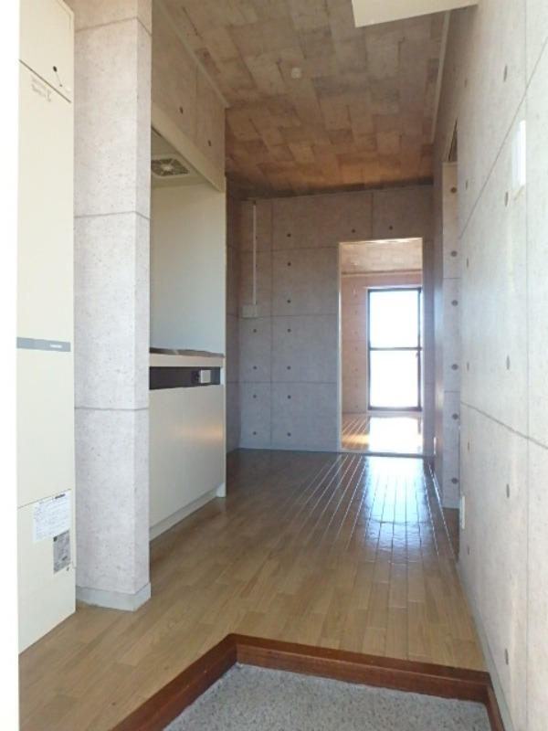 玄関　図面と現状に相違がある場合には現状を優先