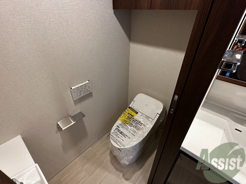 トイレ　こちらはトイレです。清潔感があり、安心して使用できます。