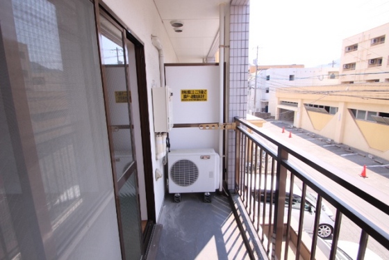 バルコニー　※別号室のお写真となります。