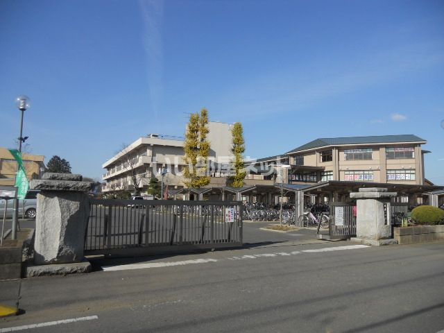 中学校　境町立境第一中学校（中学校）まで574m