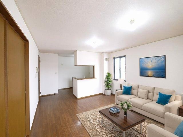 居室・リビング　CGで家具等を配置したもので家具等は含まれません