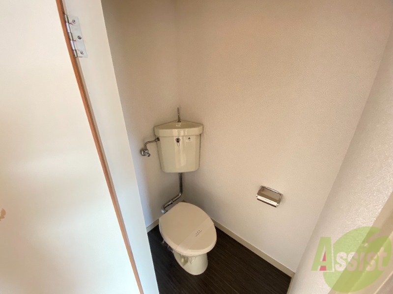 トイレ　トイレの中がキレイになって、いい感じですねー