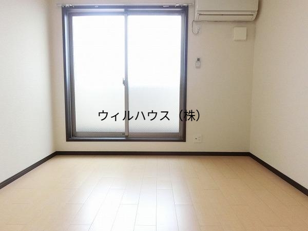 その他部屋・スペース　明るい洋室！