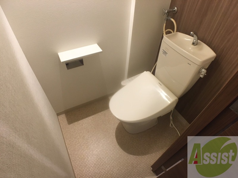 トイレ　トイレです。ウォシュレット付を探している方、おすすめです。