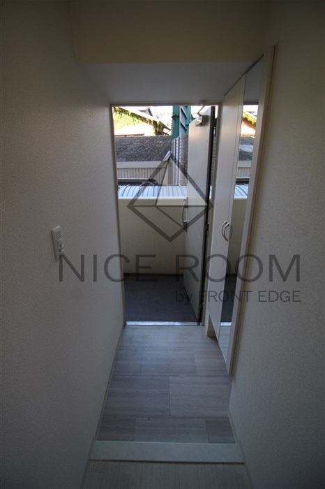 玄関　ドゥージエム京橋　玄関