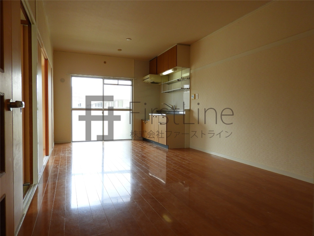 居室・リビング　別号室の写真です