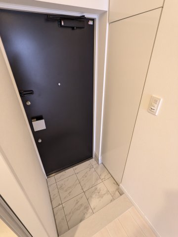 玄関　1301号室