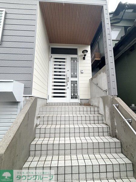 エントランス　エントランス