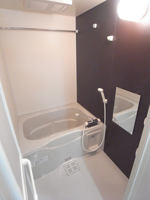 バス・シャワールーム　お風呂です