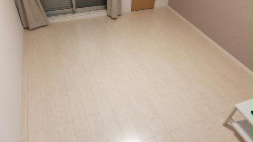 居室・リビング　フロアタイプのお部屋になります。