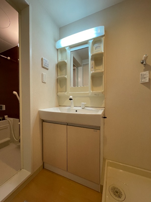 洗面設備　洗髪洗面化粧台