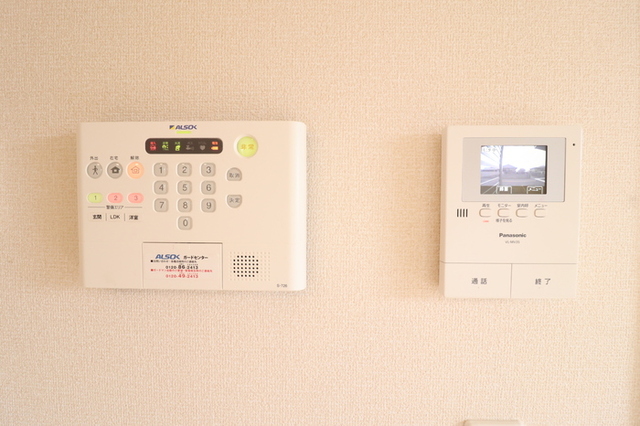 セキュリティ　ＡＬＳＯＫホームセキュリティー搭載／モニター付インターホン