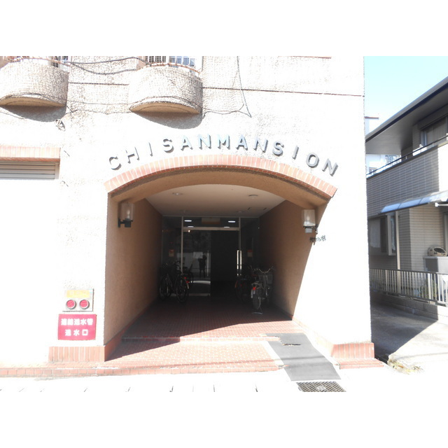 エントランス　お問い合わせは美濃善不動産駅前店へ！