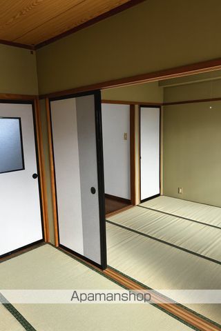 イーストテラスの内装写真
