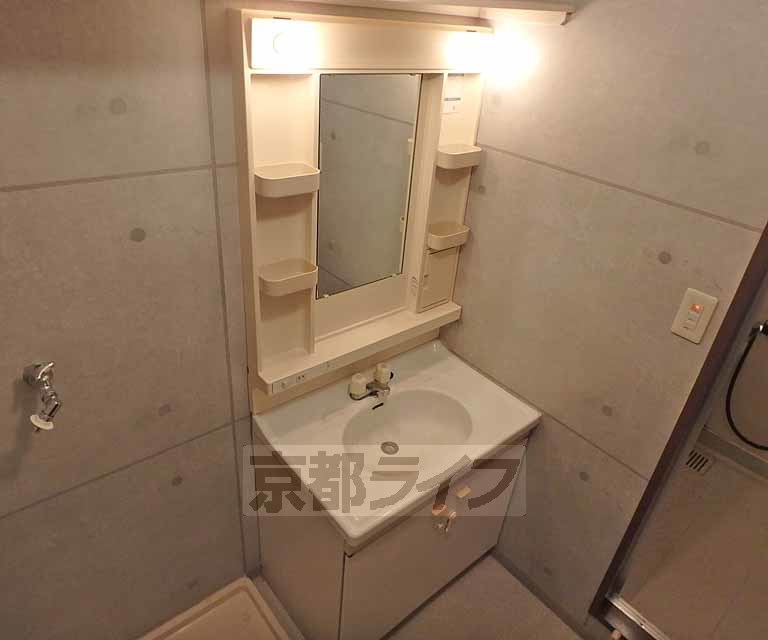 洗面設備　身だしなみチェック