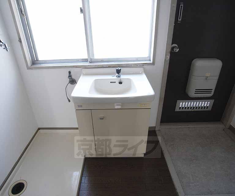 その他設備　洗面台です。