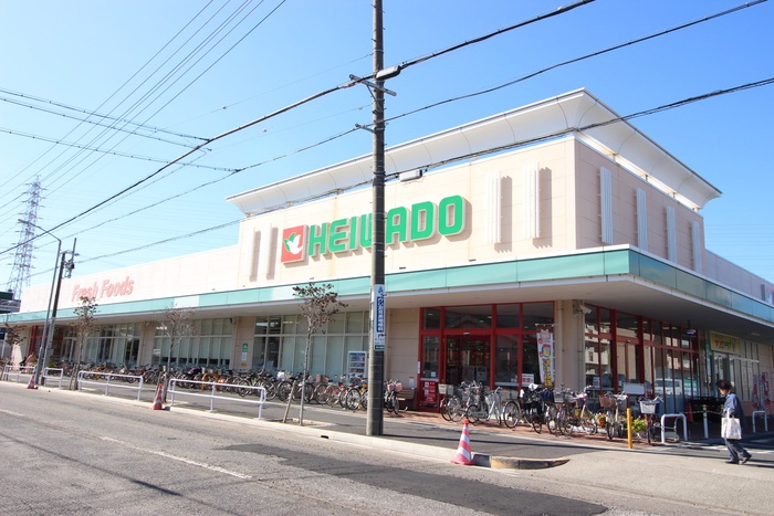 スーパー　平和堂　中小田井店（スーパー）まで400m